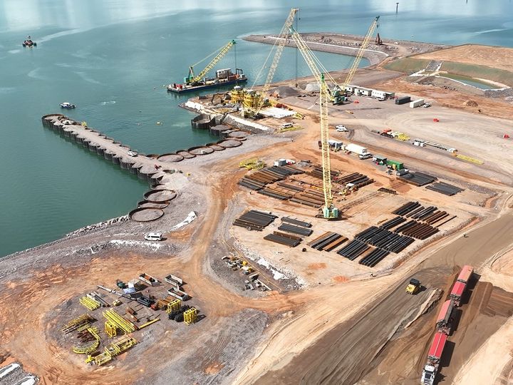 260108-ship-lift-progress-1