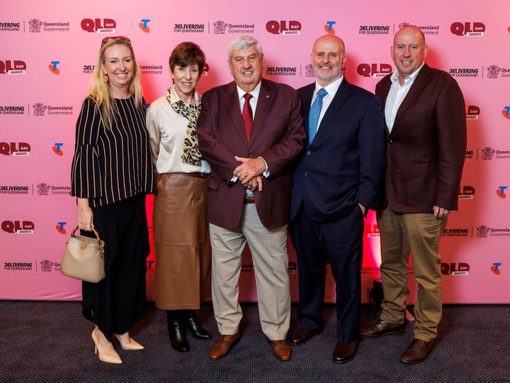 l-r-hayley-johnson-denise-power-dr-mick-power-am-dare-power-scott-power