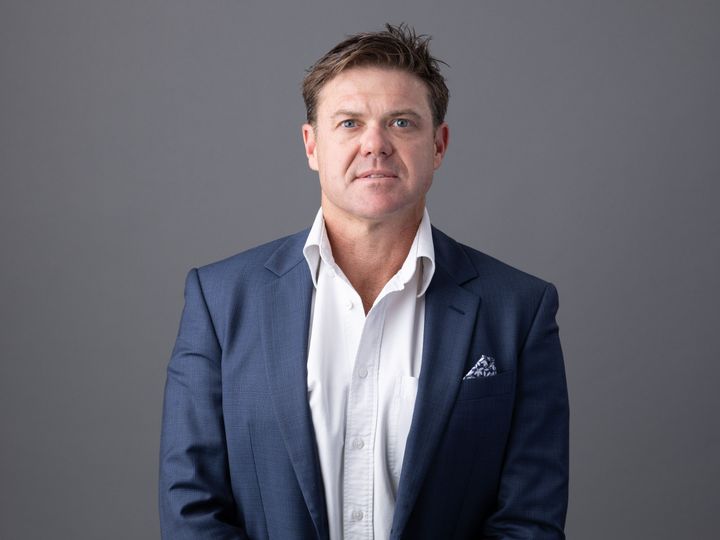 Steve Thomas