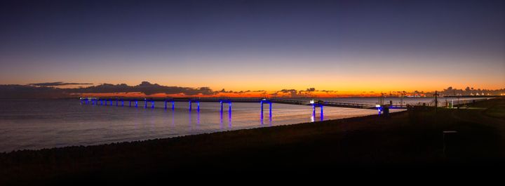 the-hial-structure-which-extends-370m-into-moreton-bay.